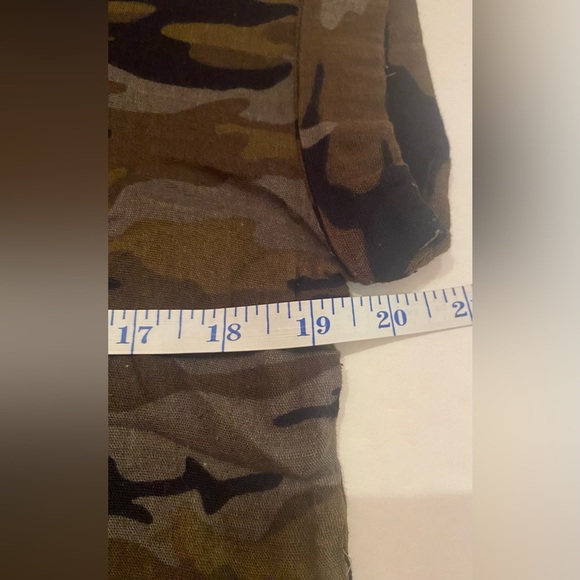 SANCTUARY Camo Print Tie-Front Short Sleeve Blouse Size Medium - Picture 9 of 9
